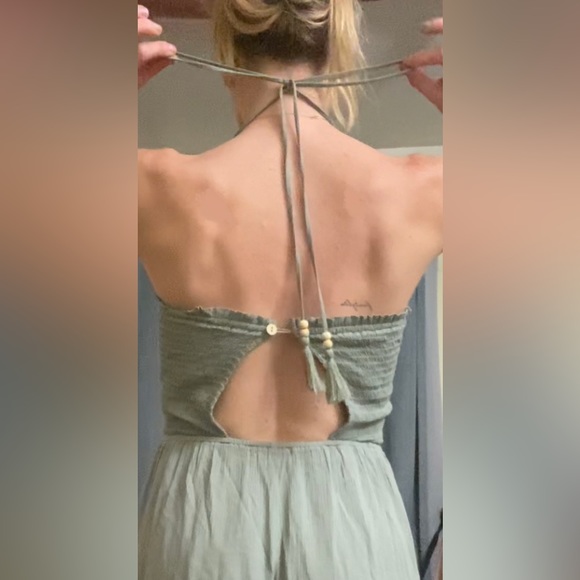 One Piece Smocked Jumper Wide Leg Ruffled Open Back Halter Tie Neck Size S - Picture 3 of 11